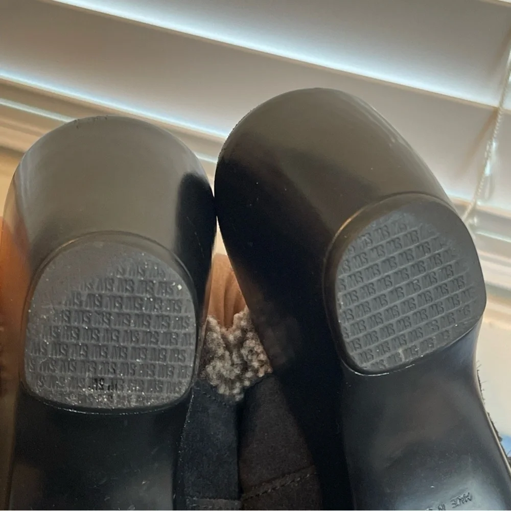 Stuart Weitzman Black Suede Mules with Brown Fur size 7M